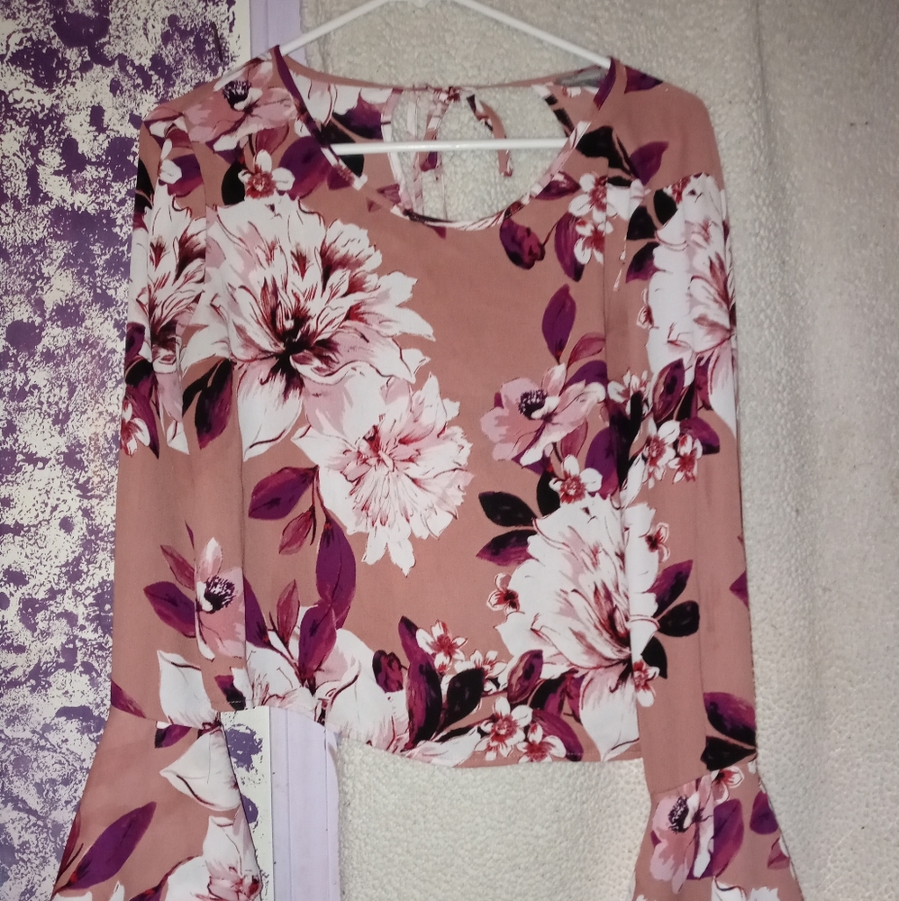 Floral top